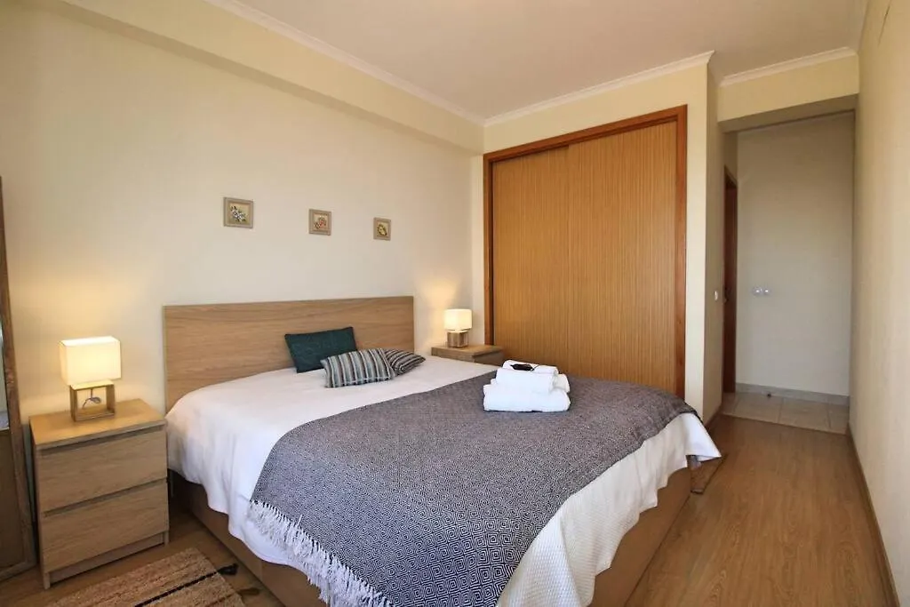 Bela Vista Family Flat Near Ferragudo Beach Parchal Apartment